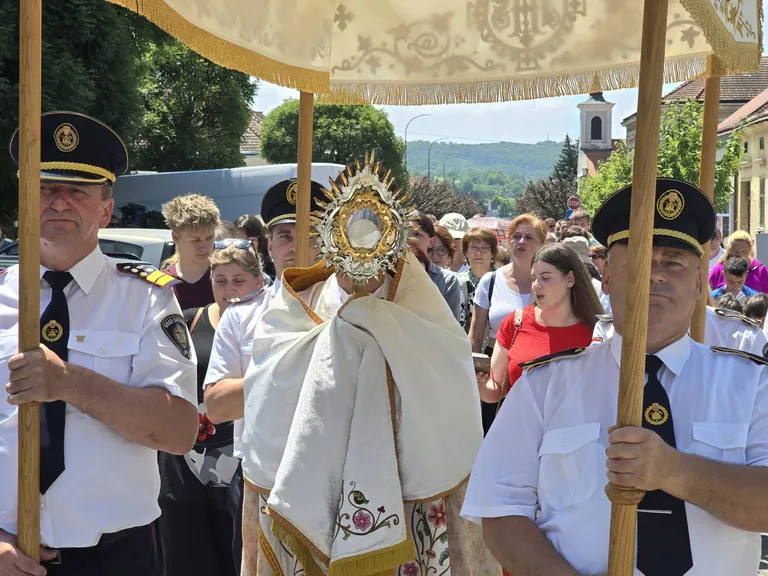Župa Presvetog Trojstva, Daruvar